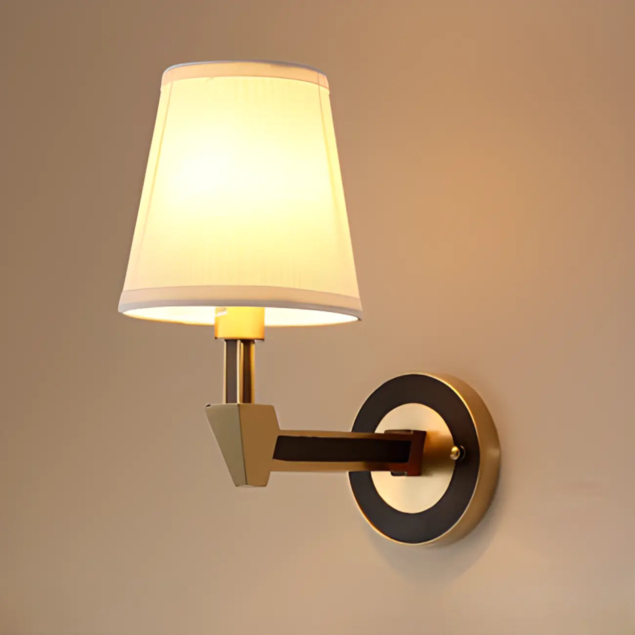 Applique murale géométrique moderne de 10 à 14 pouces pour usage résidentiel