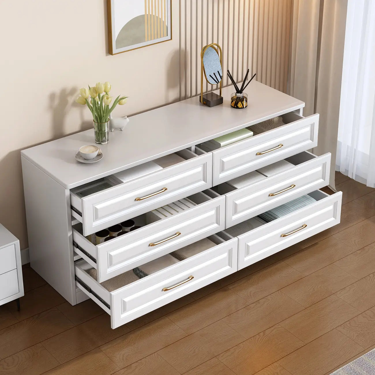 Coffres de rangement modernes et élégants en bois blanc avec poignées dorées