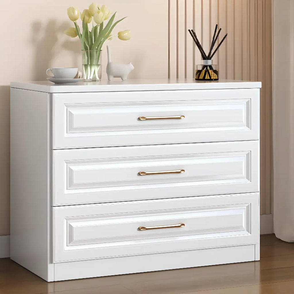 Coffres de rangement modernes et élégants en bois blanc avec poignées dorées