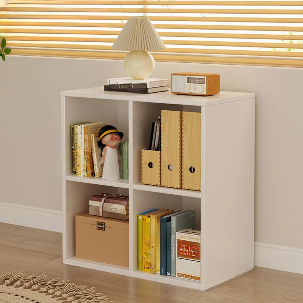 Bibliothèque rectangulaire horizontale en bois naturel à plusieurs cubes