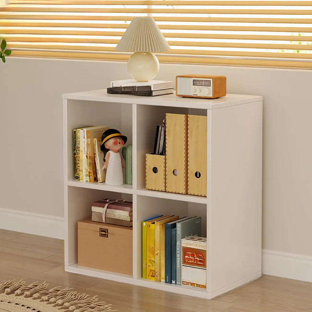 Bibliothèque rectangulaire horizontale en bois naturel à plusieurs cubes