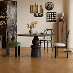 Table de salle à manger ronde traditionnelle en bois brun foncé