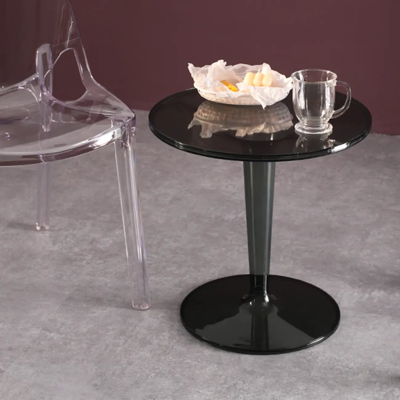 Table d'appoint ronde minimaliste en acrylique fauve