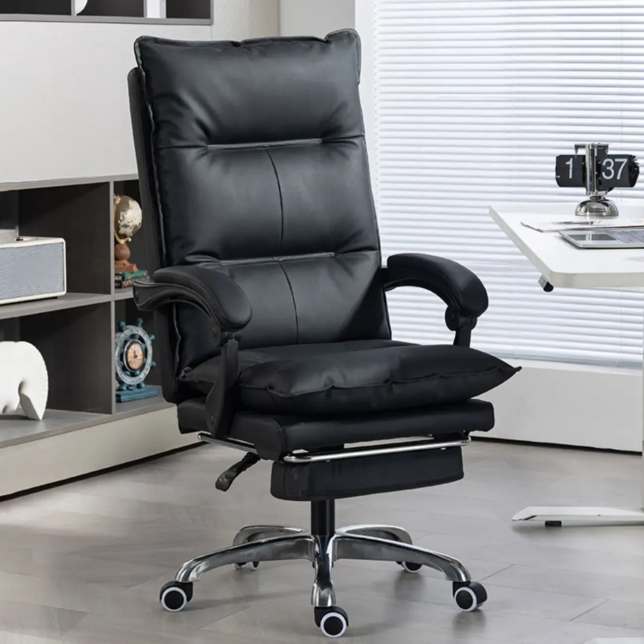 Fauteuil de direction inclinable moderne en cuir marron
