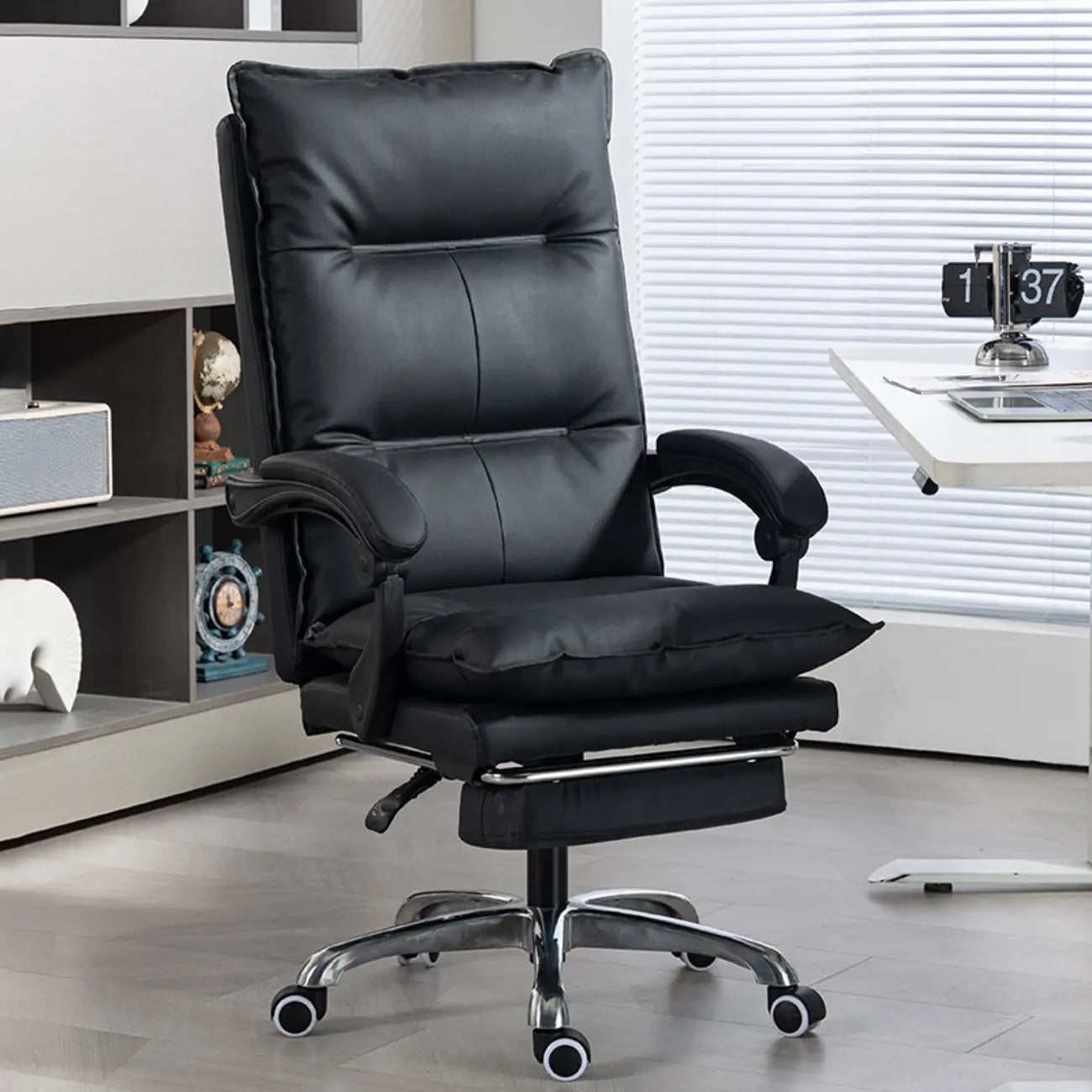 Fauteuil de direction inclinable moderne en cuir marron