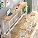 Tables de bar rectangulaires grises en bois et métal avec repose-pieds