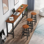 Tables de bar rectangulaires grises en bois et métal avec repose-pieds