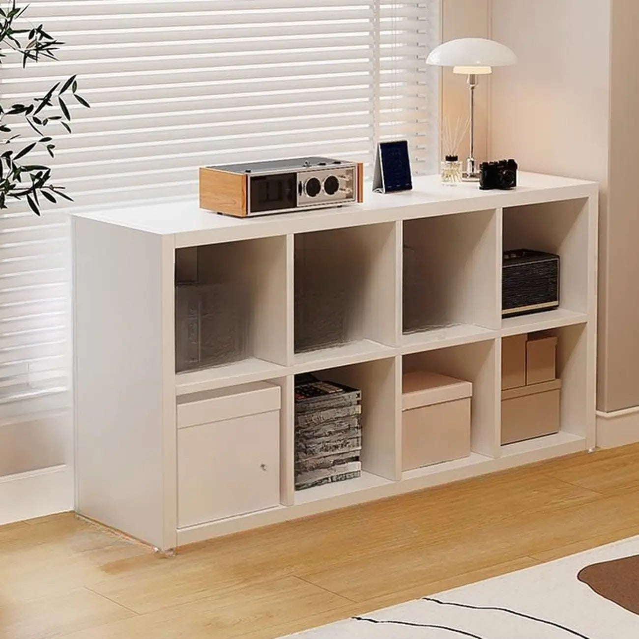 Bibliothèque cubique horizontale en bois blanc