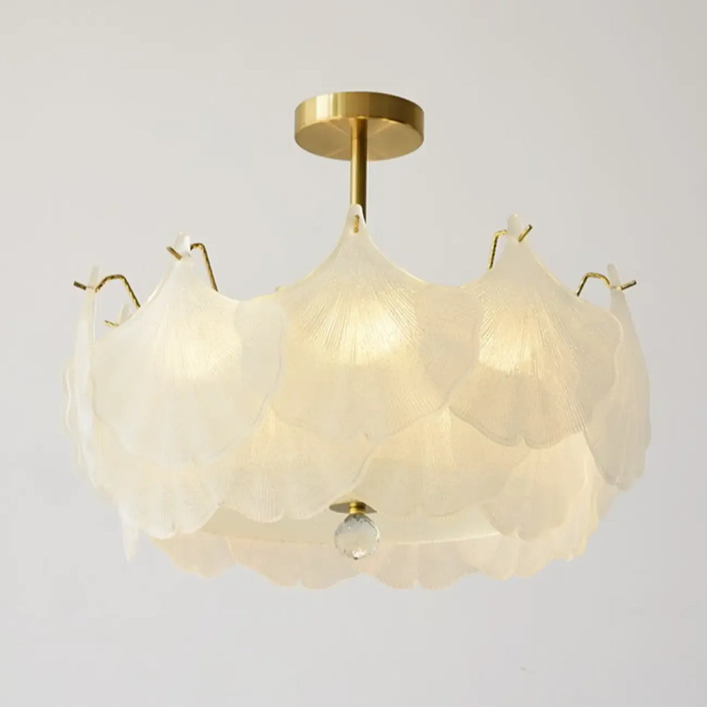 Plafonnier semi-encastré élégant en verre doré à feuilles