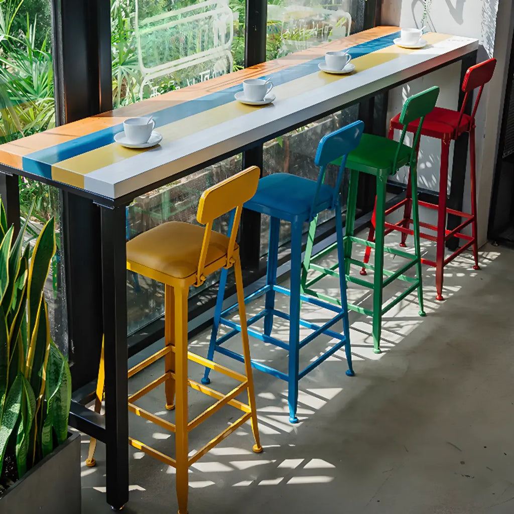 Tables de bar modernes en bois coloré avec plateau fixe et repose-pieds