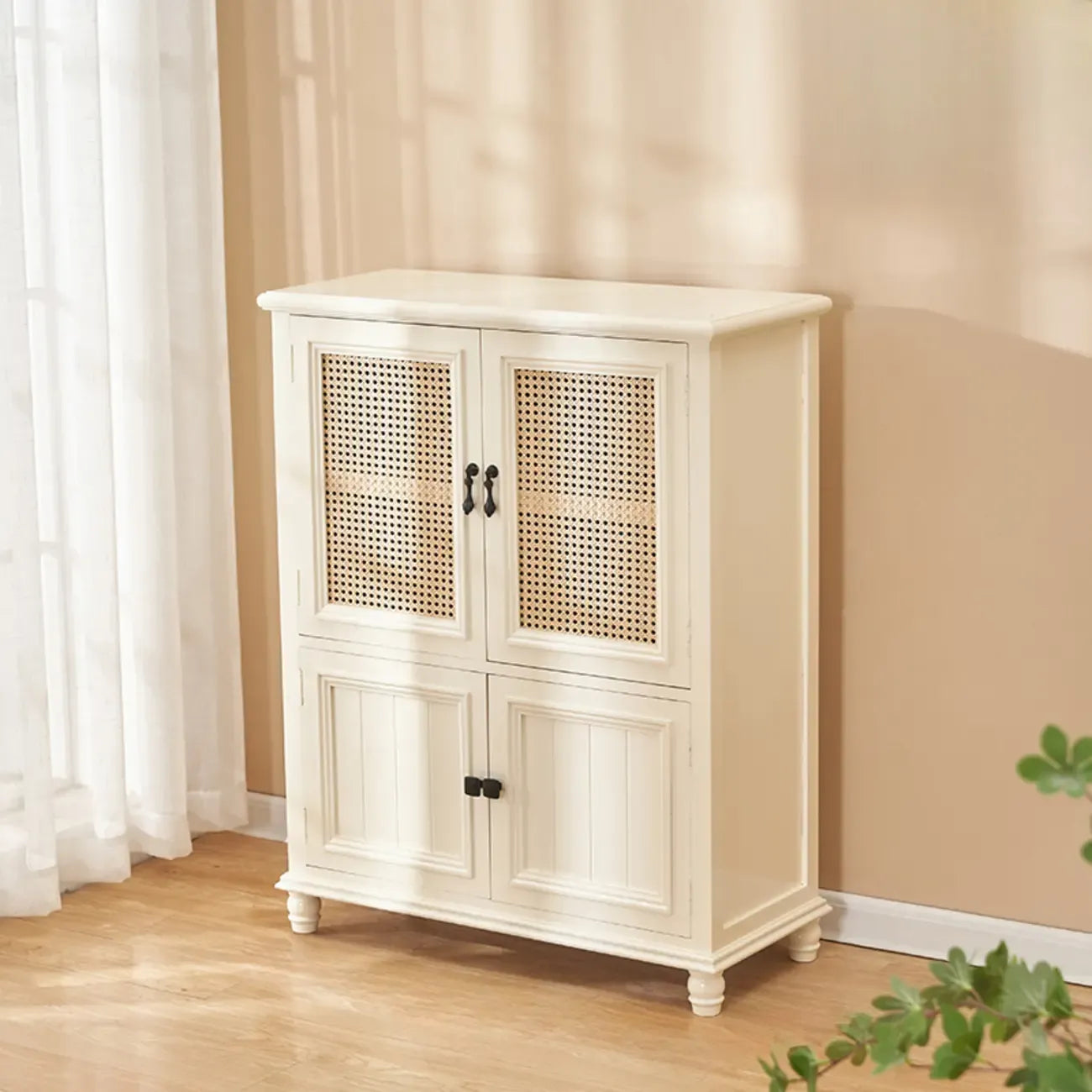 Armoire de rangement classique indépendante en bois massif blanc et osier