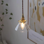 Suspension minimaliste conique en verre transparent et laiton