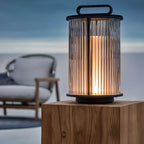 Lampe cylindrique en verre clair à grain vertical pour poteau