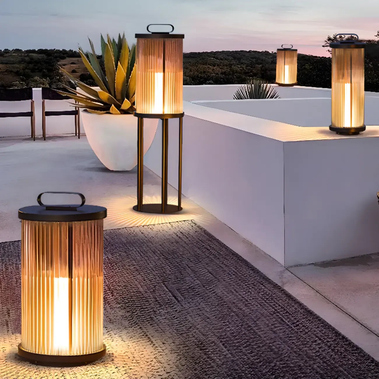 Lampe cylindrique en verre clair à grain vertical pour poteau