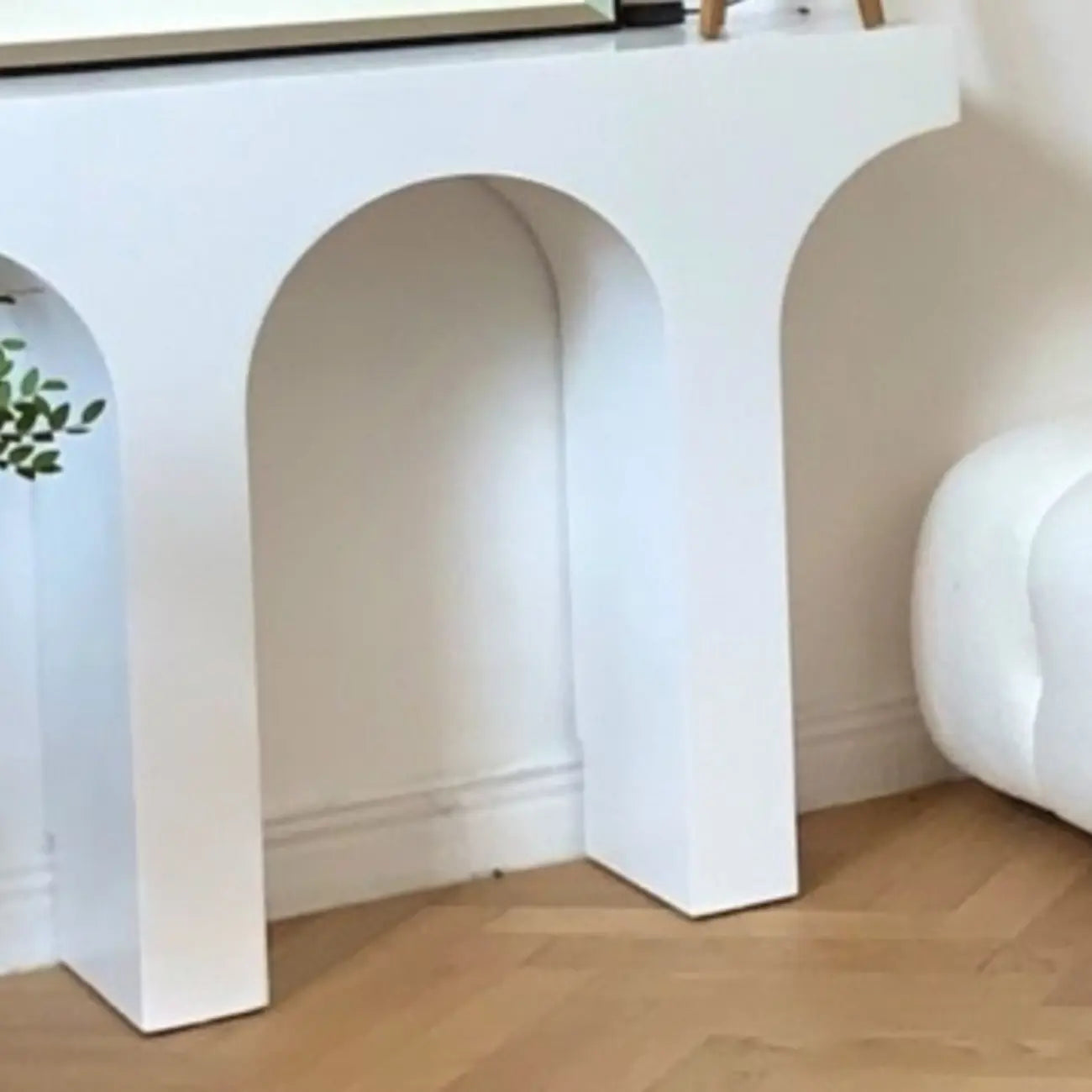 Consolle doppia con piedistallo in legno bianco ad arco