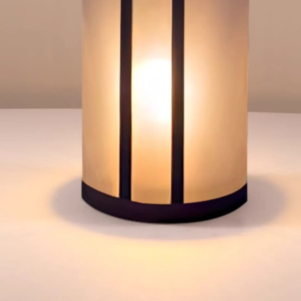 Élégants lampadaires solaires cylindriques à LED pour l'extérieur