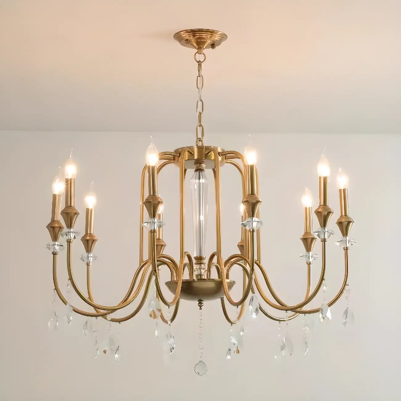 Lustre à bougies en alliage métallique de style moderne du milieu du siècle avec cristal