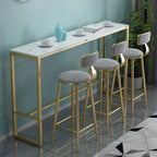 Tables de bar élégantes avec plateau en marbre blanc