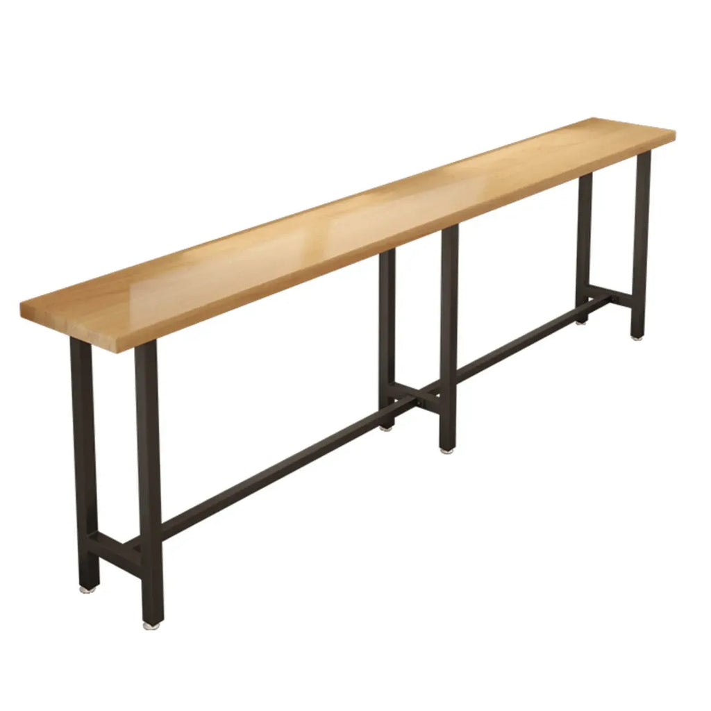 Tables de bar fixes en bois naturel avec repose-pieds
