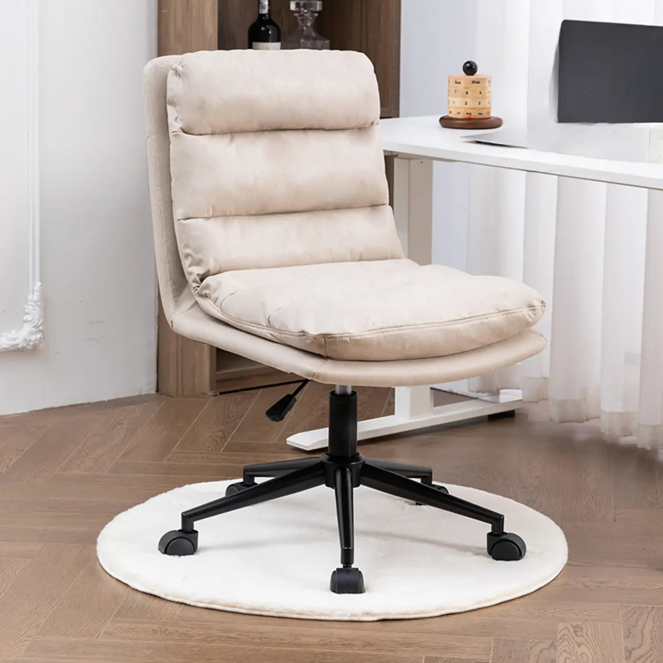 Chaise de bureau réglable décontractée en cuir beige