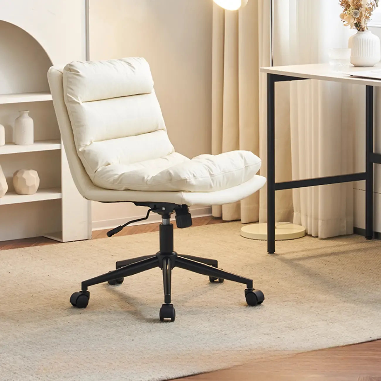 Chaise de bureau réglable décontractée en cuir beige