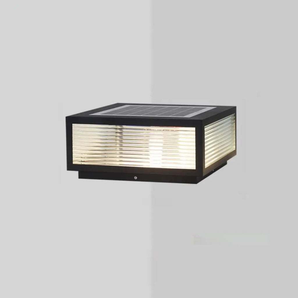 Lampes solaires carrées noires pour poteaux d'extérieur en métal