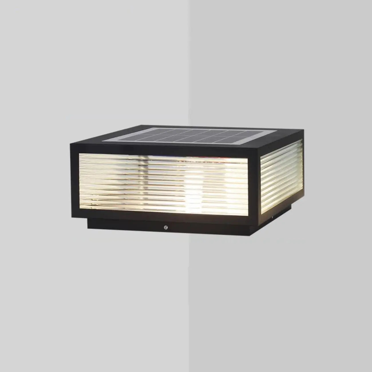 Lampes solaires carrées noires pour poteaux d'extérieur en métal