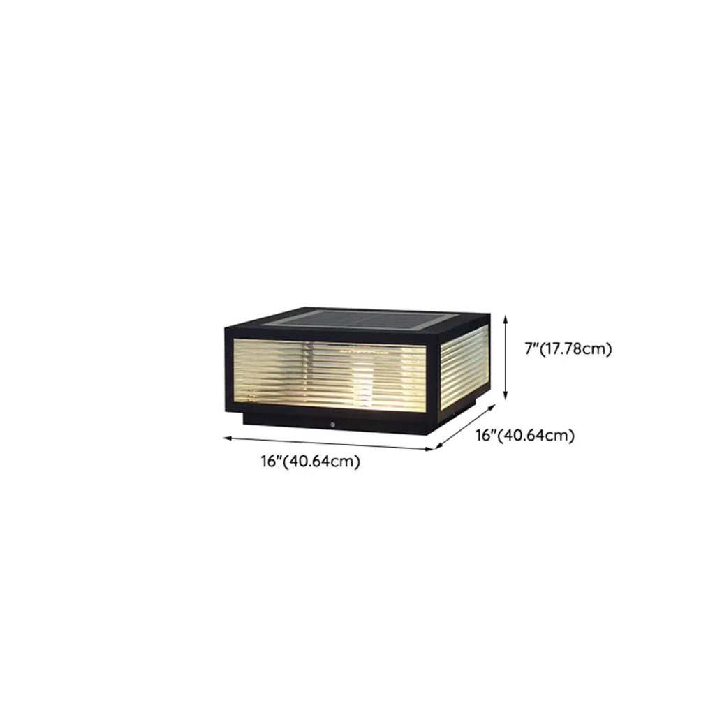 Lampes solaires carrées noires pour poteaux d'extérieur en métal