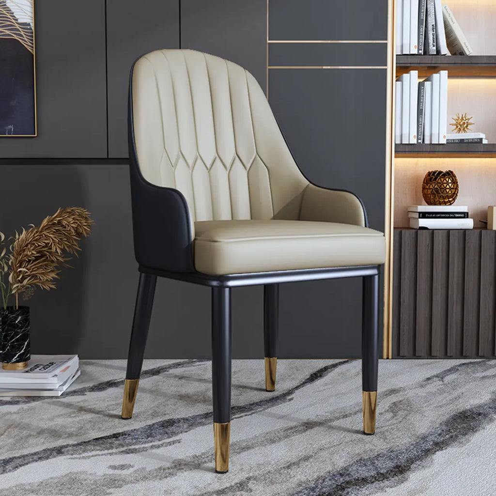 Chaise de salle à manger glamour en similicuir avec dossier incurvé et accoudoirs