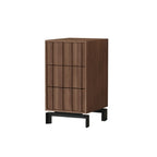 Armoire de rangement utilitaire en bois brun ondulé de style moderne du milieu du siècle