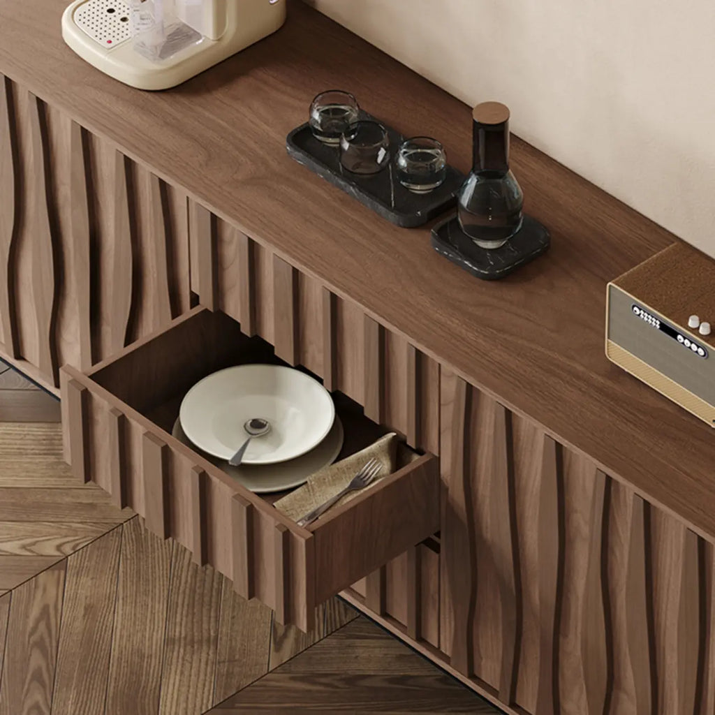 Armoire de rangement utilitaire en bois brun ondulé de style moderne du milieu du siècle