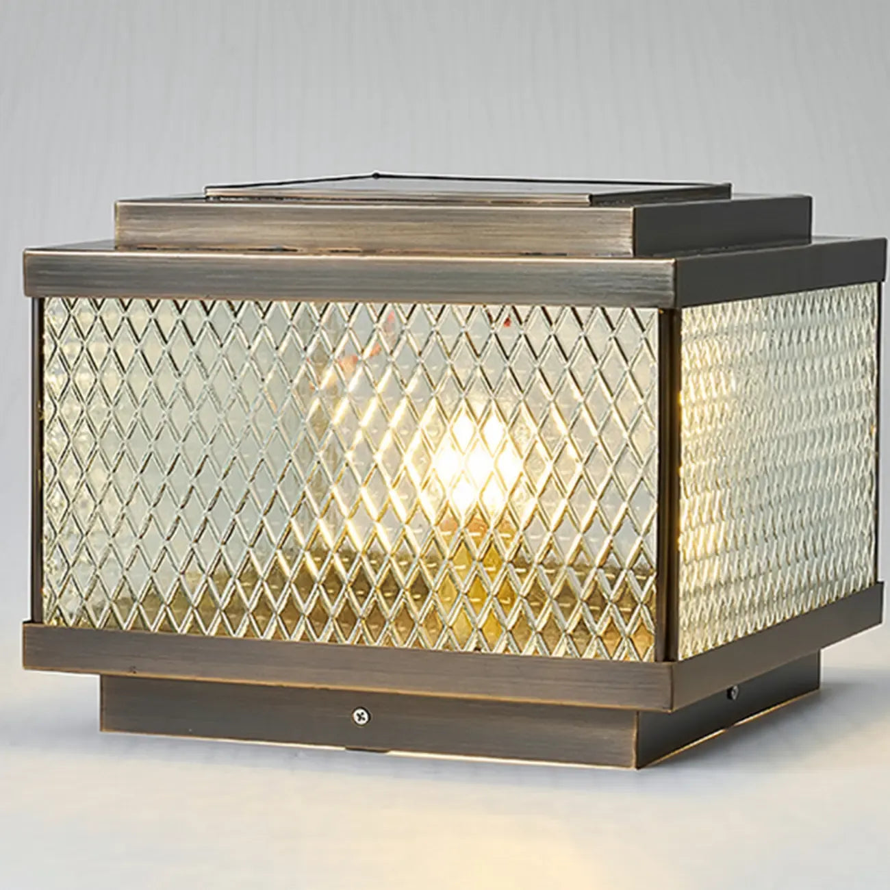 Lampadaires solaires carrés modernes à motif bronze pour extérieur