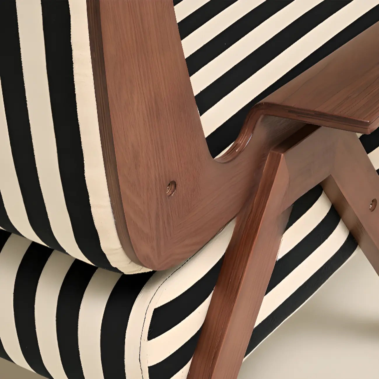 Fauteuil d'appoint moderne en tissu avec structure en bois pour salon