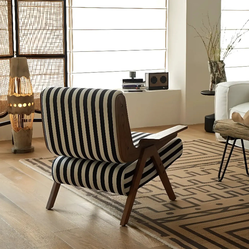 Fauteuil d'appoint moderne en tissu avec structure en bois pour salon