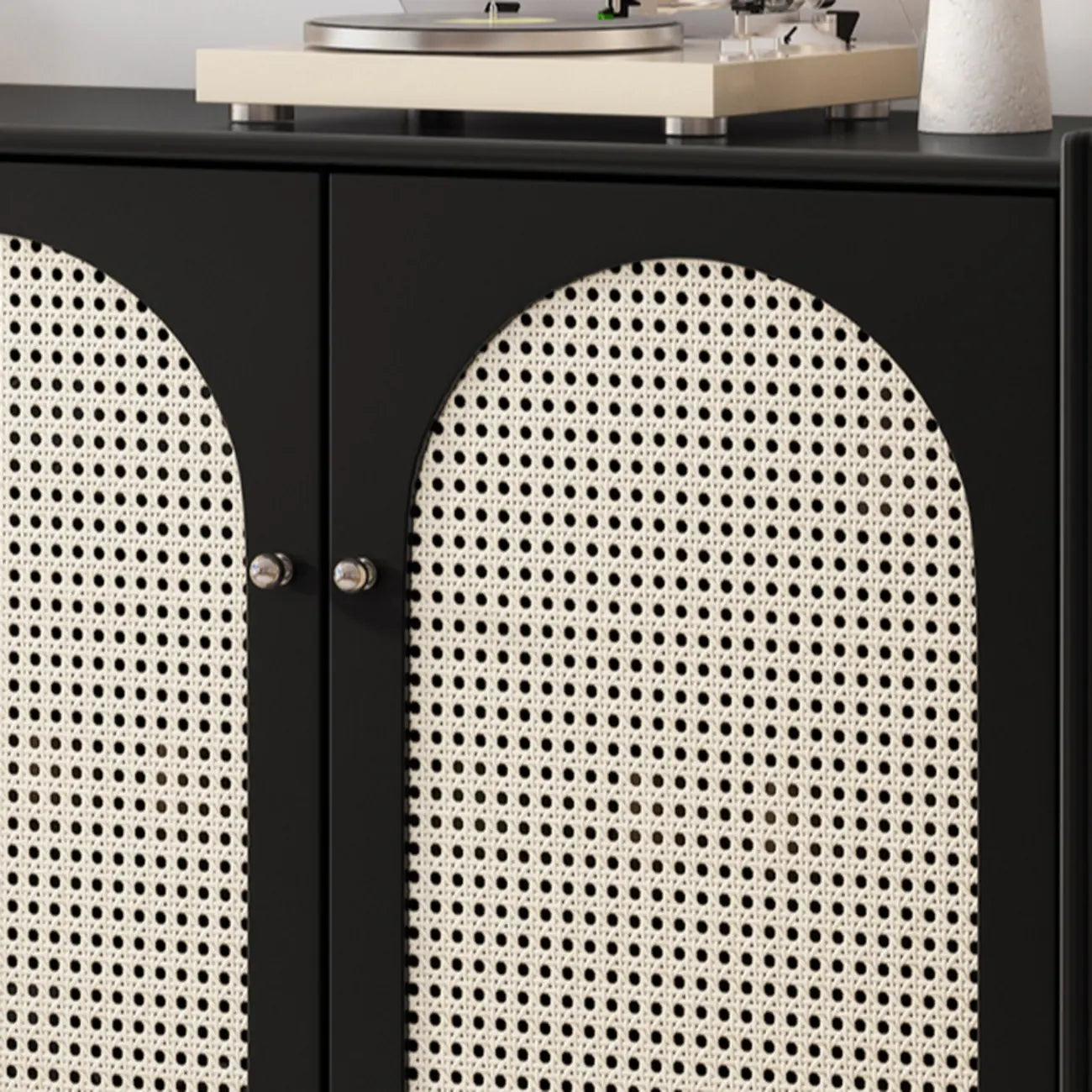 Meuble moderne en bois, métal et rotin avec base en métal pour salon