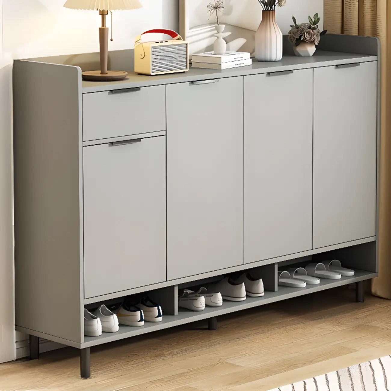 Armoire à chaussures en bois blanc cassé pour entrée