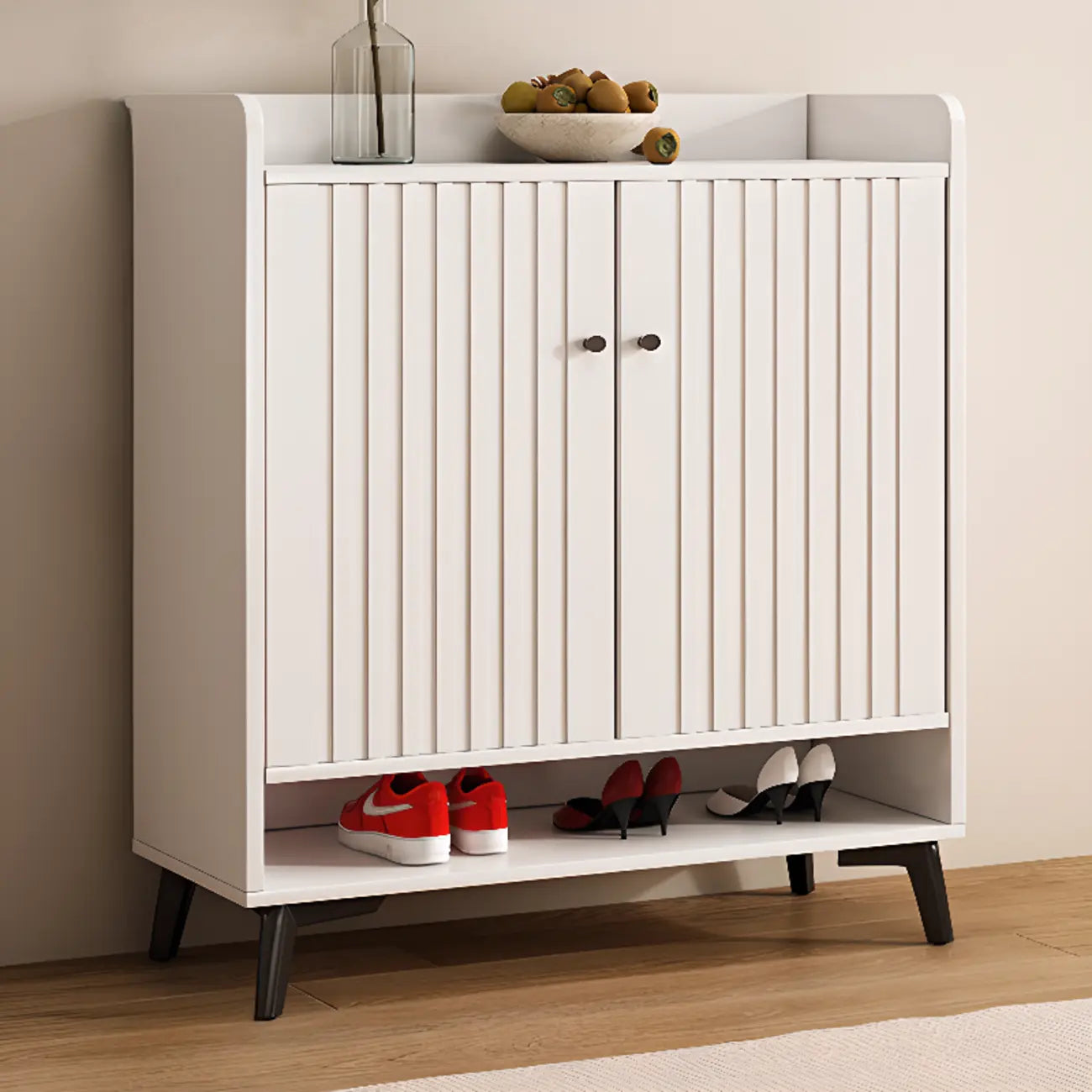 Armoire à chaussures en bois blanc cassé pour entrée