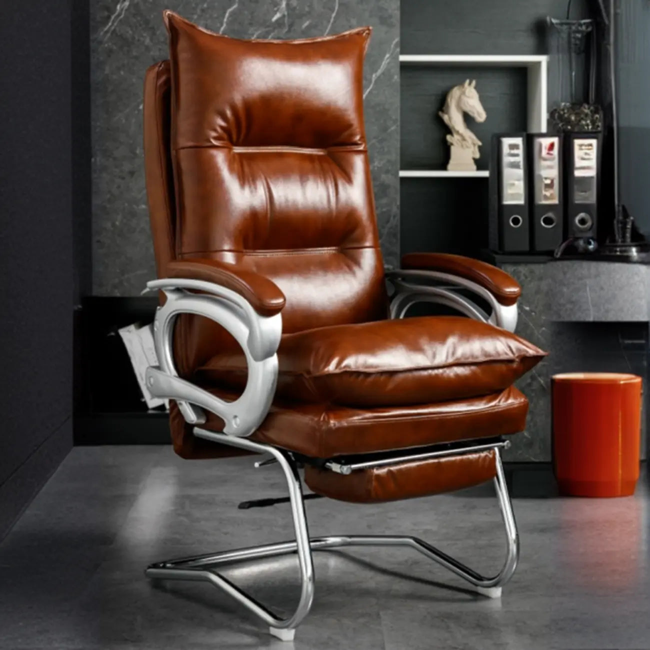 Fauteuil de bureau inclinable élégant en cuir marron