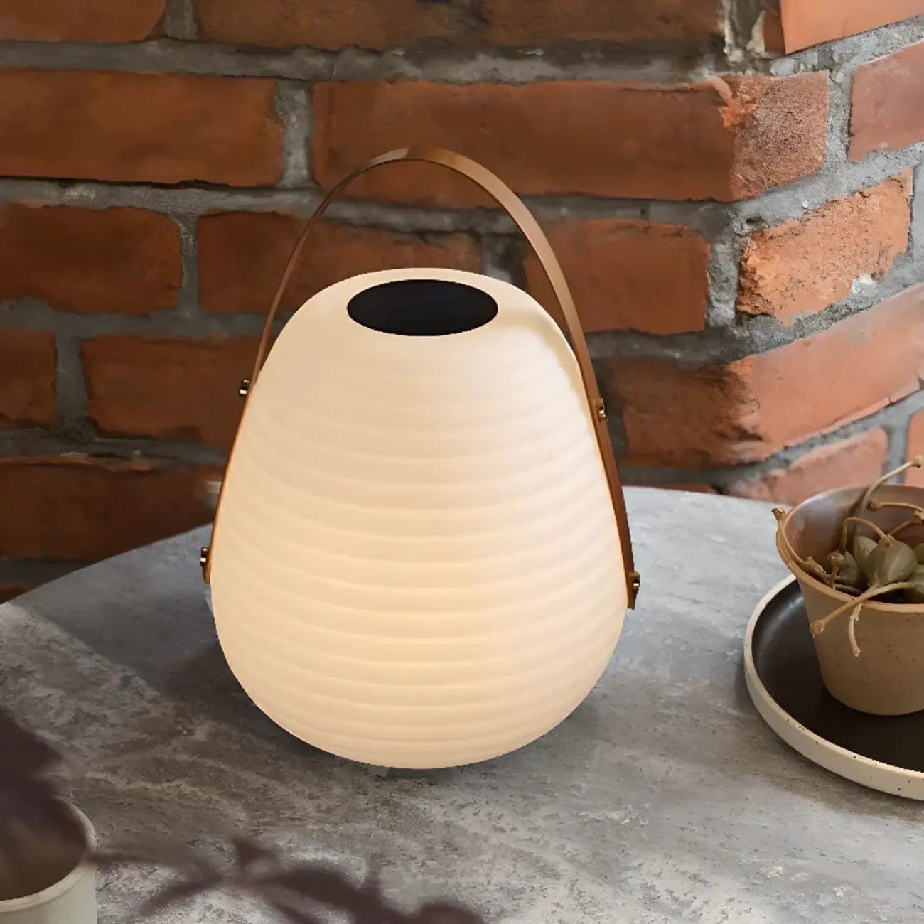 Lanterne blanche minimaliste en résine, design de pot de lampe