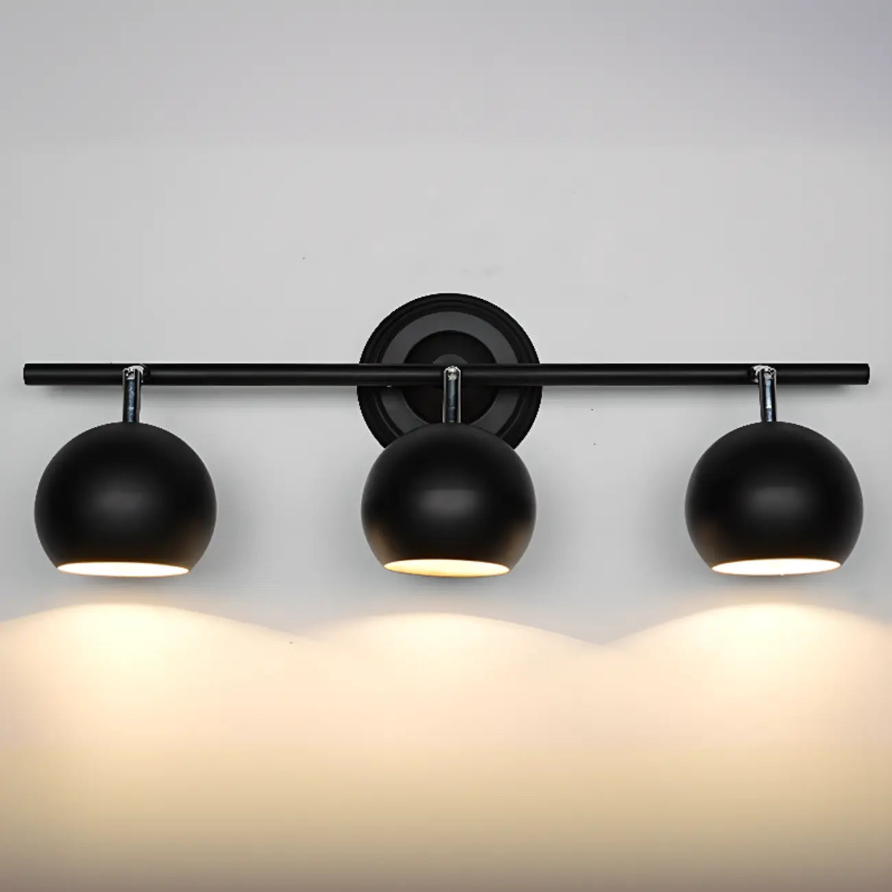 Applique murale moderne réglable en fer linéaire avec rail en forme de globe
