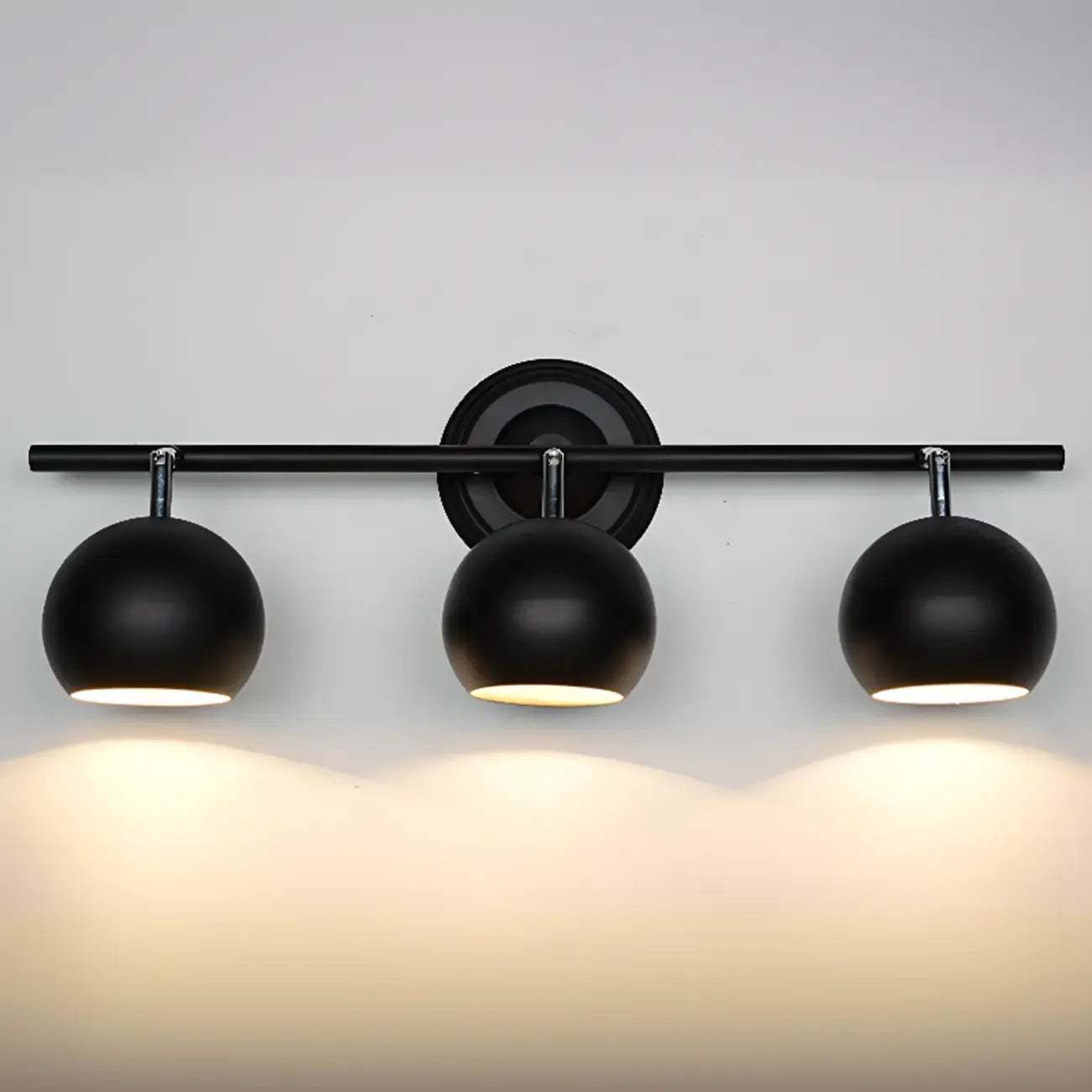 Applique murale moderne réglable en fer linéaire avec rail en forme de globe