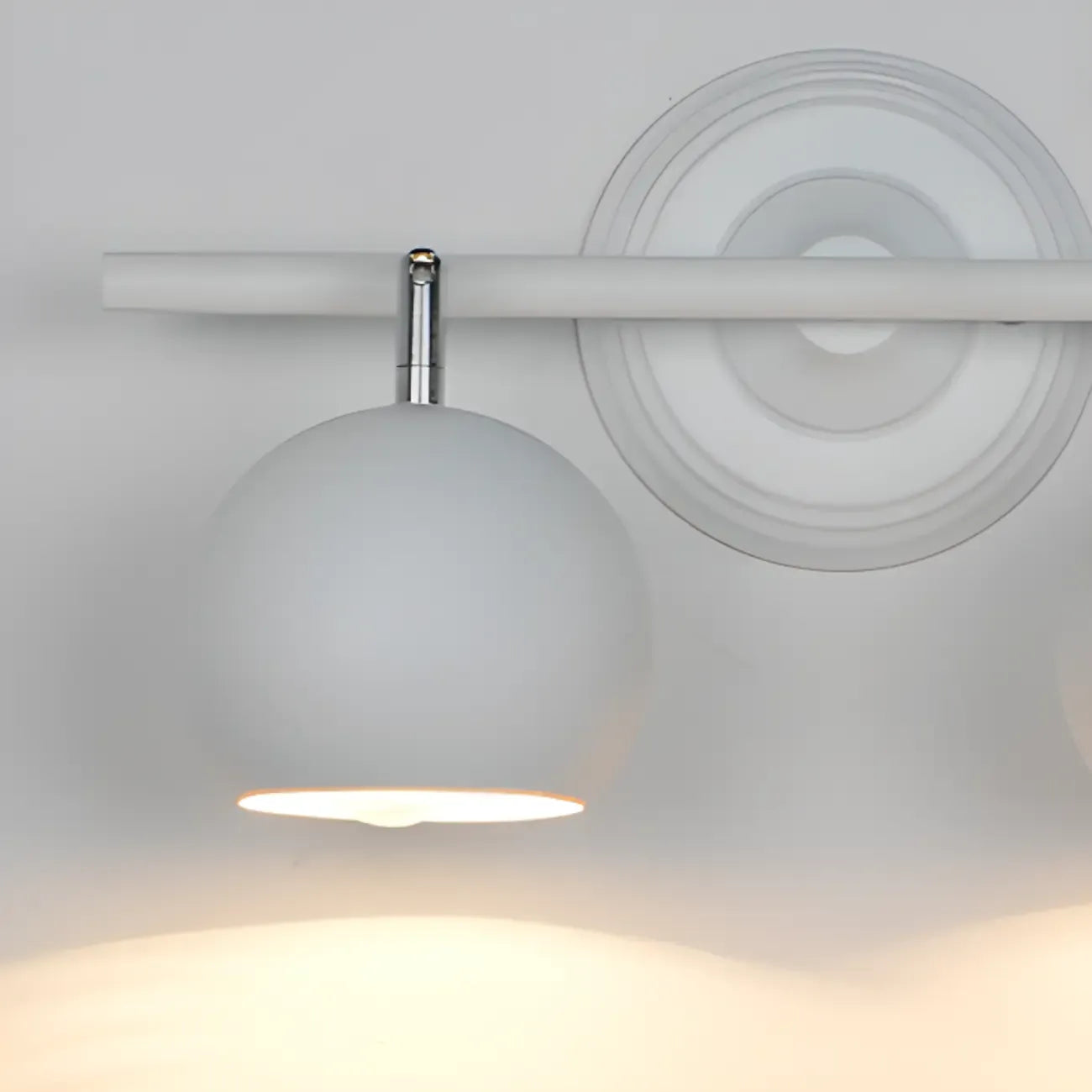 Applique murale moderne réglable en fer linéaire avec rail en forme de globe