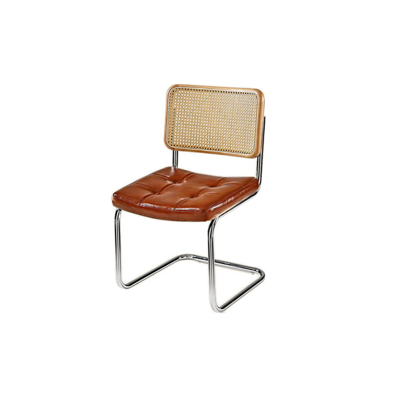 Chaise de salle à manger moderne marron à dossier tissé, en similicuir marron, à dossier cantilever.