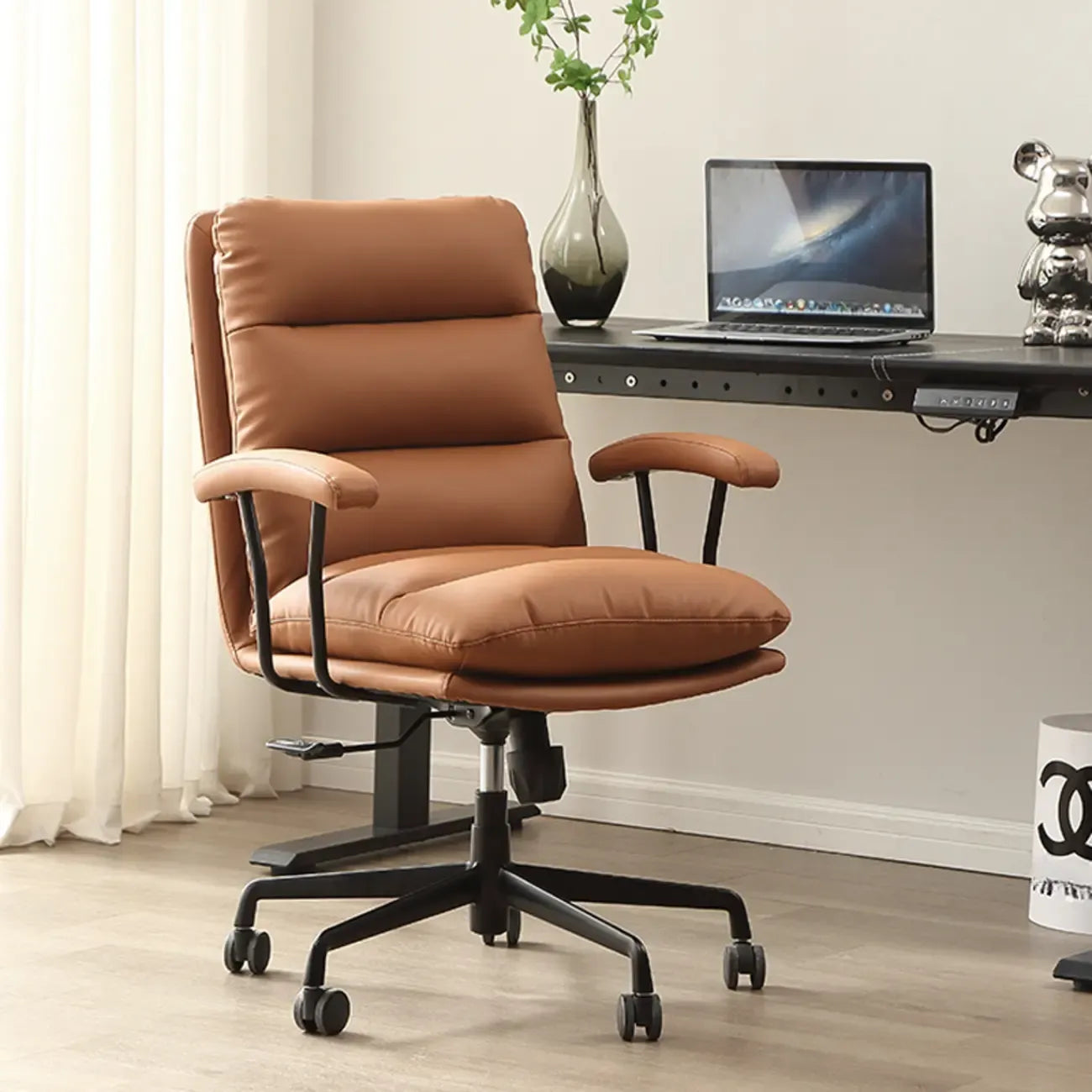 Fauteuil de bureau pivotant moderne en cuir marron