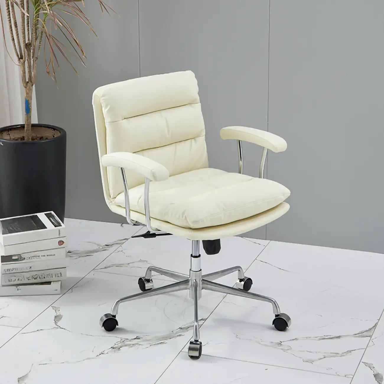 Fauteuil de bureau pivotant moderne en cuir marron