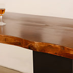 Table haute de bar en bois marron avec étagère de rangement pour les repas