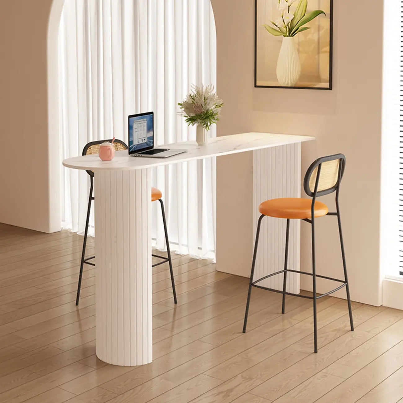Table de bar moderne à double piétement, plateau en pierre, forme libre