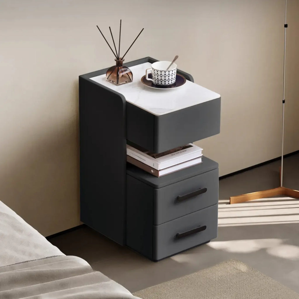 Table de chevet compacte blanche à 4 niveaux en bois avec plateau en pierre