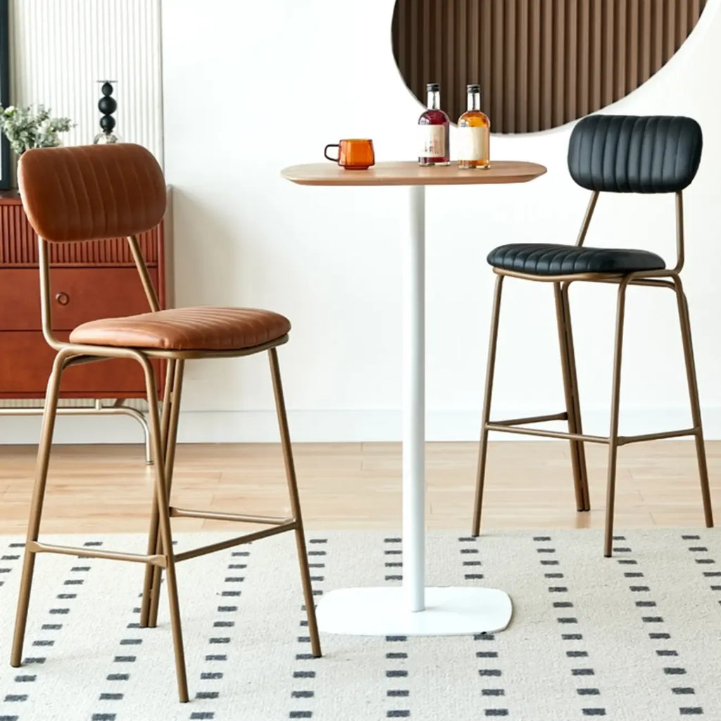 Tabourets de bar avec dossier, structure en cuir doré, style moderne du milieu du siècle