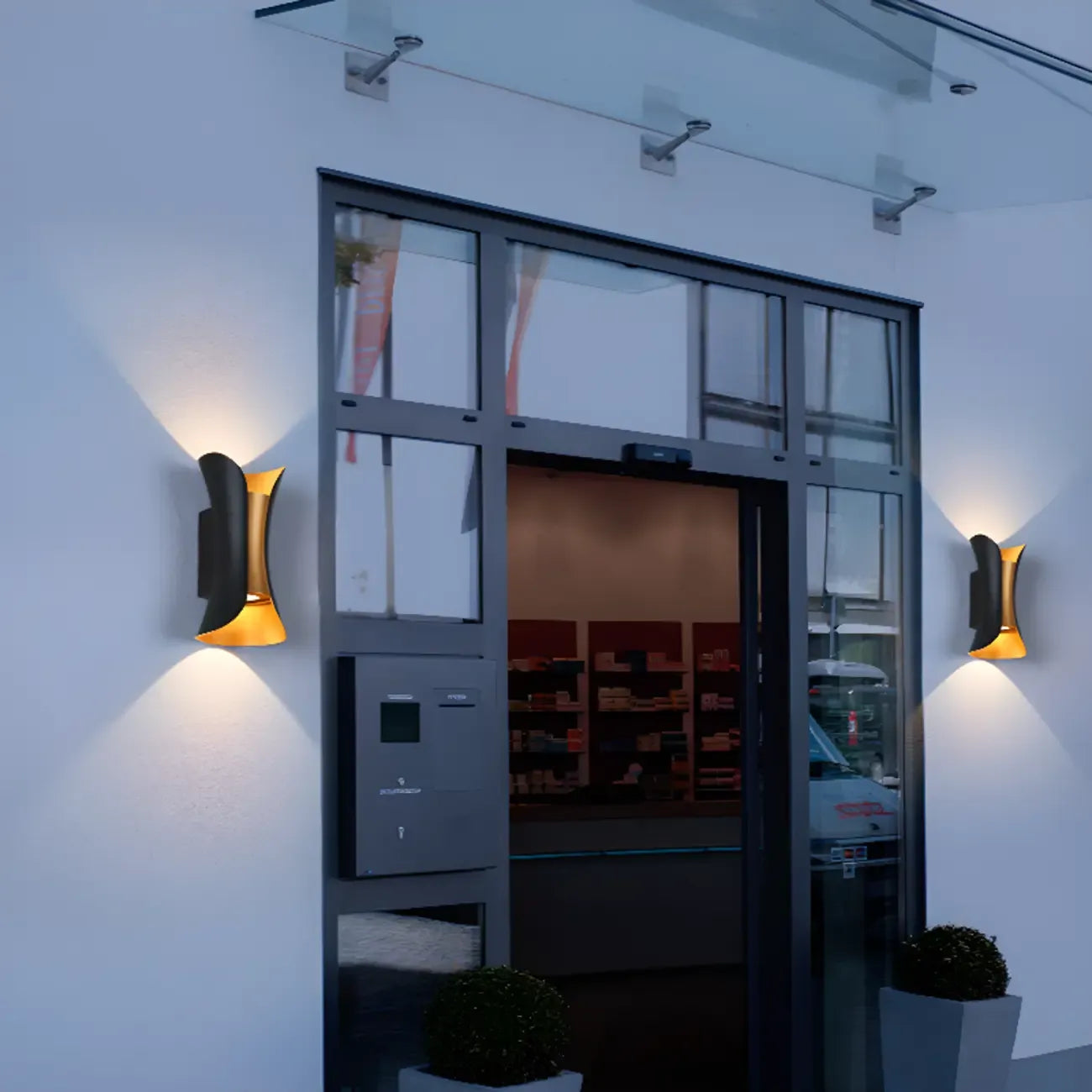 Applique murale d'extérieur moderne en métal à 2 lumières incurvées vers le haut et vers le bas
